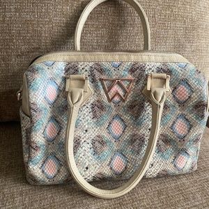 Kelly Wynne Handbag